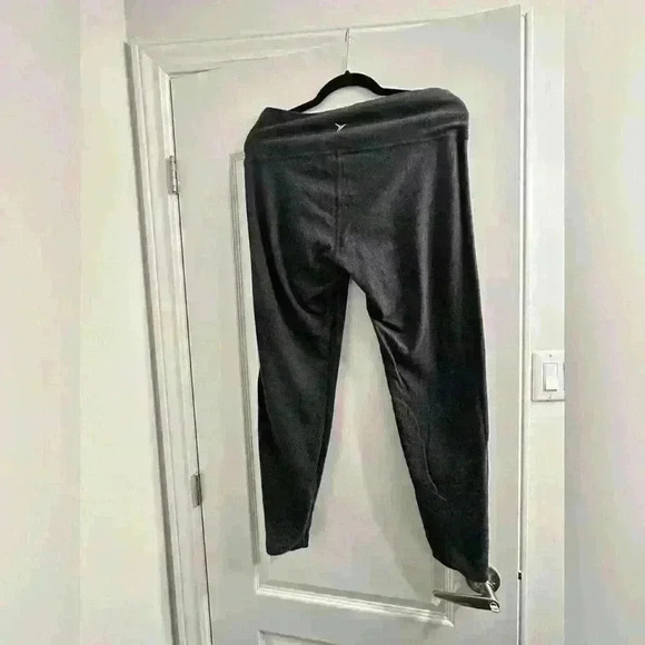 Old Navy  Grey Activewear Leggings - Picture 3 of 3